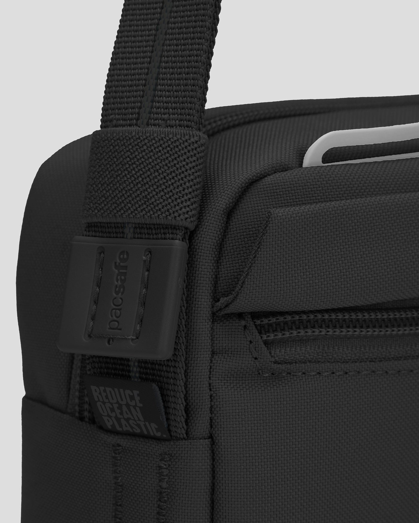 B1930_owe_pacsafe_go_crossbody_j_1784780658000