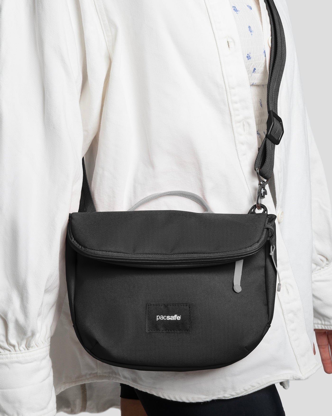 B1931_owe_pacsafe_go_saddle_crossbody_n_1784780687000