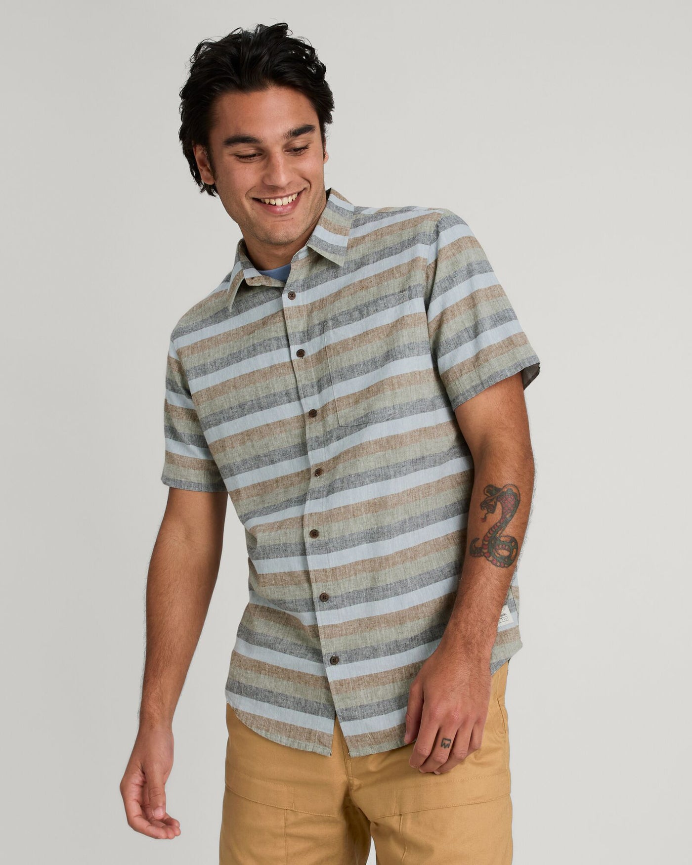 a0706_oez_flaxton_short_sleeve_shirt_mens_v2_blue_a_1743629501000