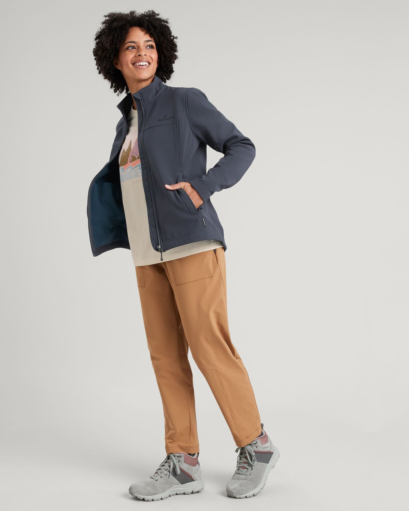 a0825_o4t_arbury_womens_jacket_v_c_1743629449000