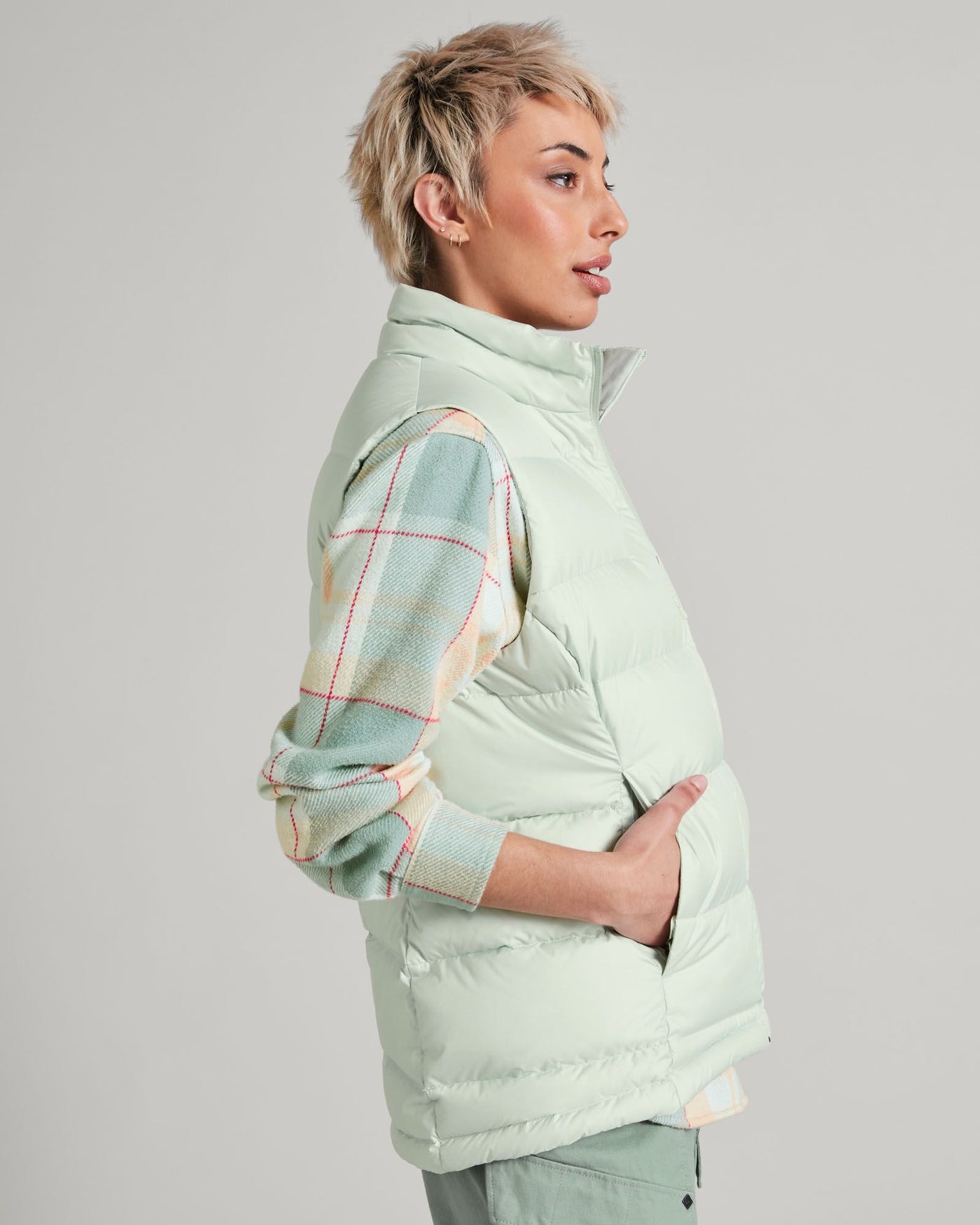 a0960_nz7_epiq_womens_down_vest_c_1743630040000
