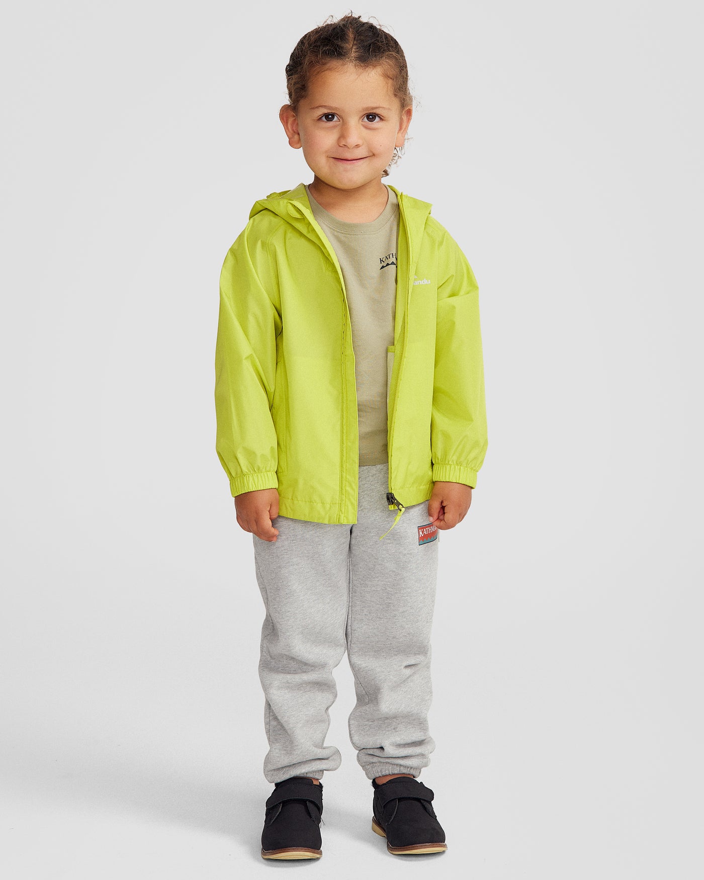 a1394_olg_pocket_it_2l_kids_rain_jacket_v4_green_m_b_1745458714000