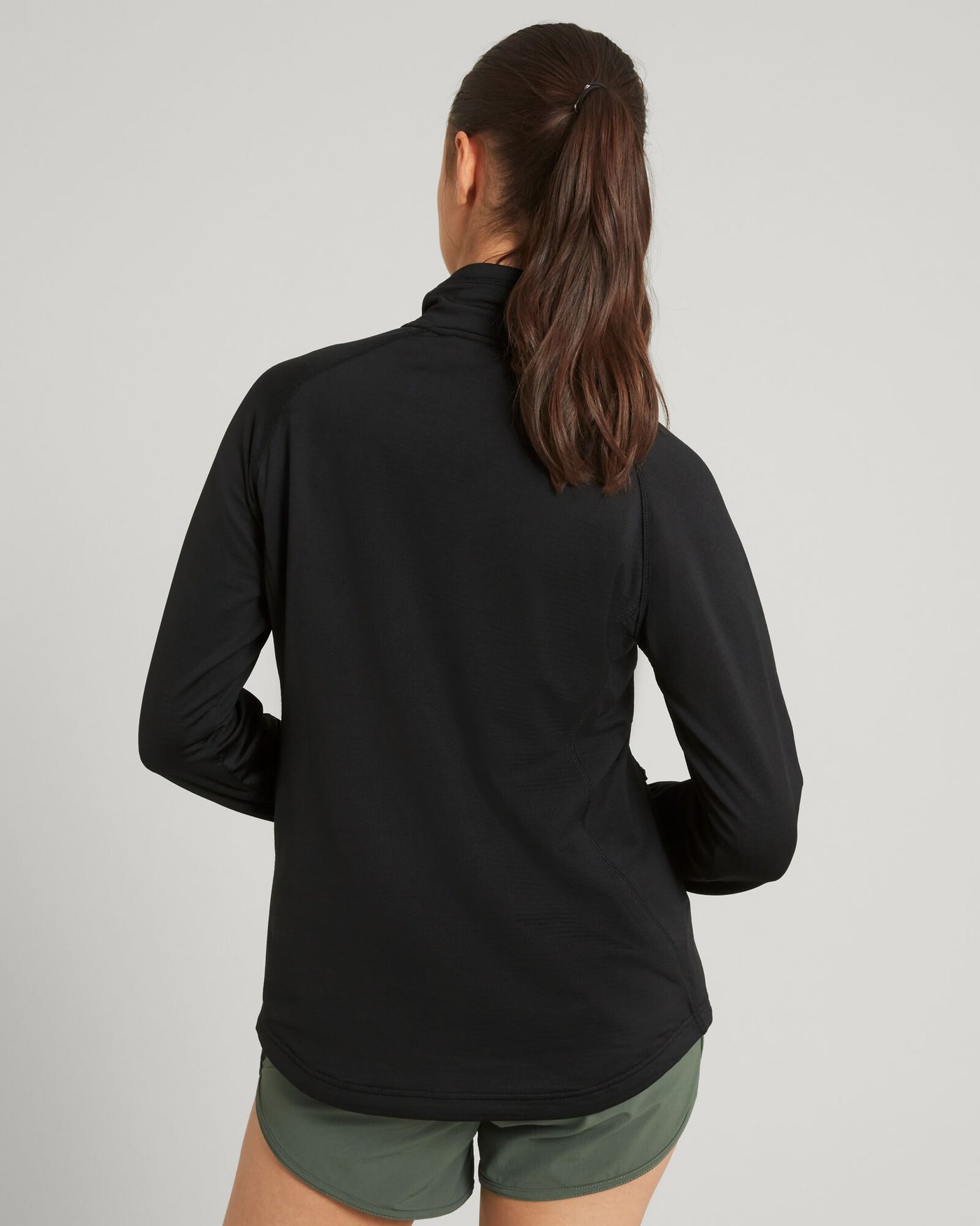 a1433_902_ult_hike_womens_quarter_zip_pullov_d_1743630353000