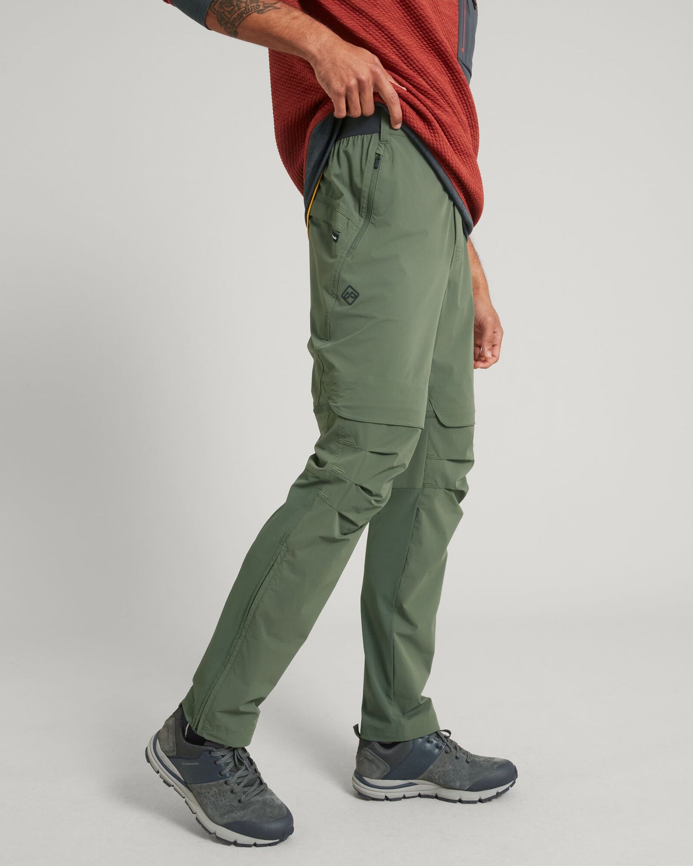 a1450_732_ult_hike_mens_convertible_pan_c_1743634426000