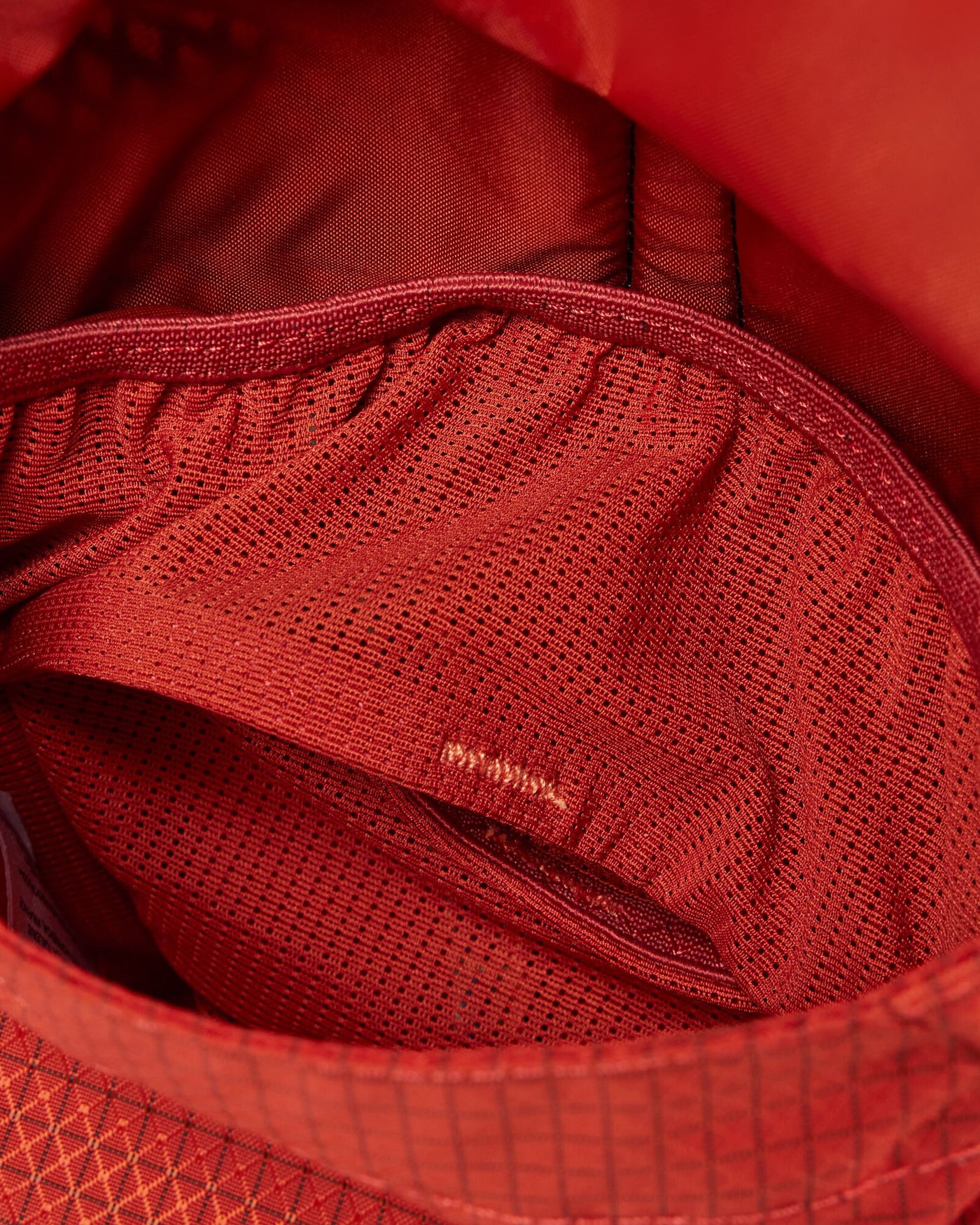 b0426_679_veos_pack_5l_red_e_1743631118000