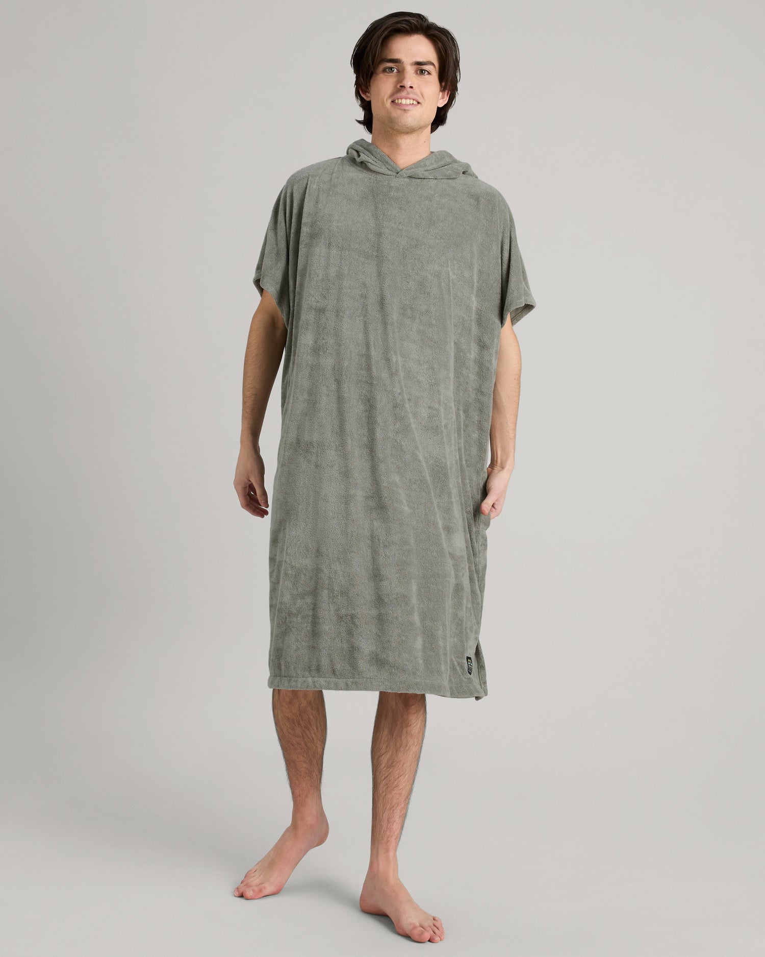 b0579_nz8_hooded_towel_v2_grey_a_1743731689000