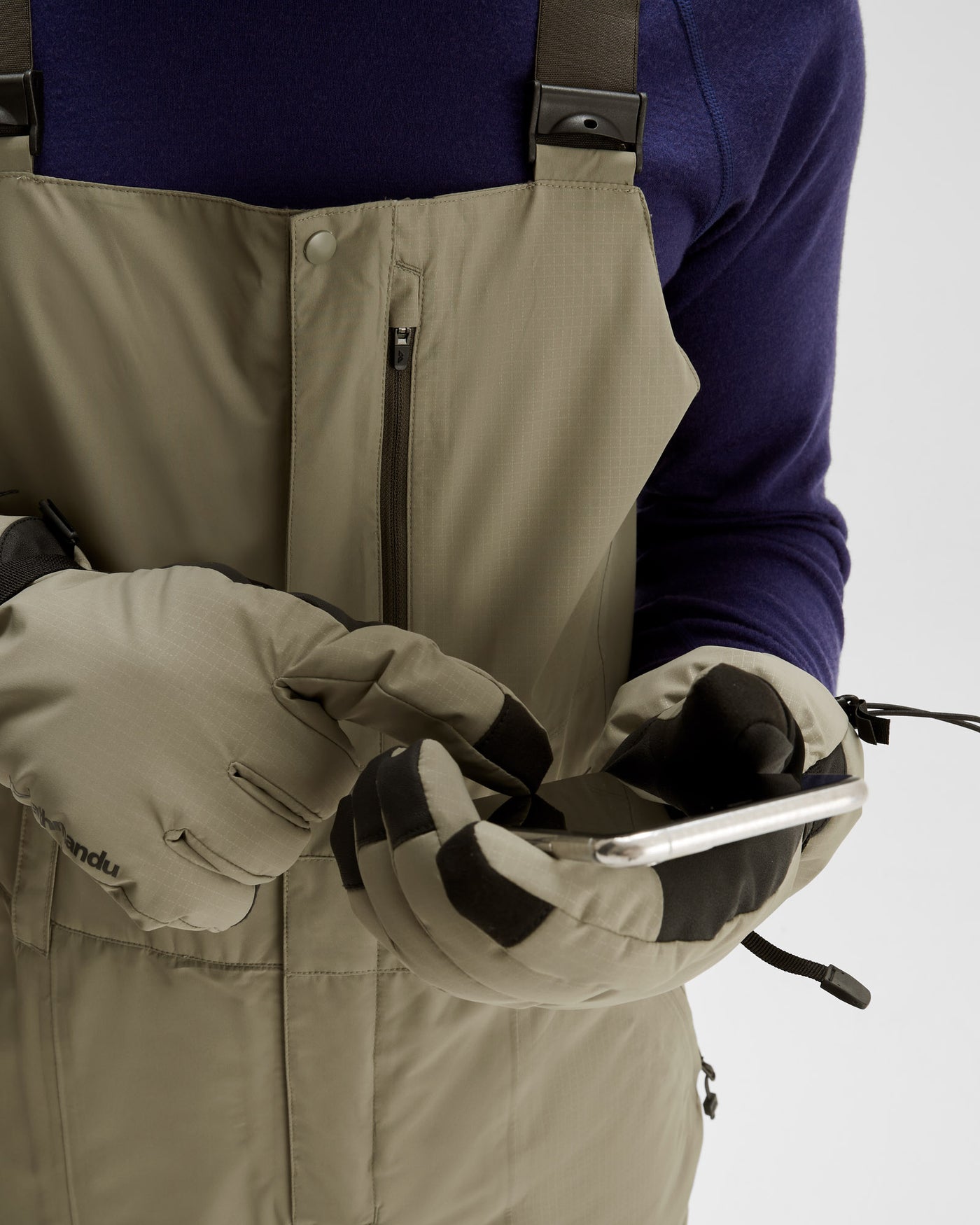 b0620_o4v_pwdr_days_mens_novaloft_snow_glove_e_1743731753000