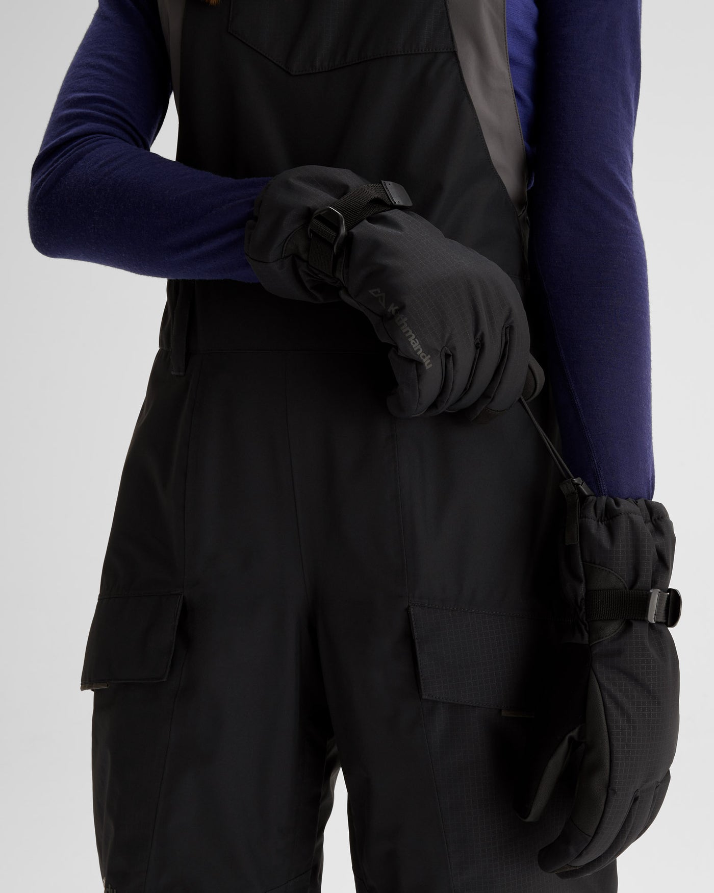 b0621_o4w_pwdr_days_womens_novaloft_snow_gloves_f_1743731761000