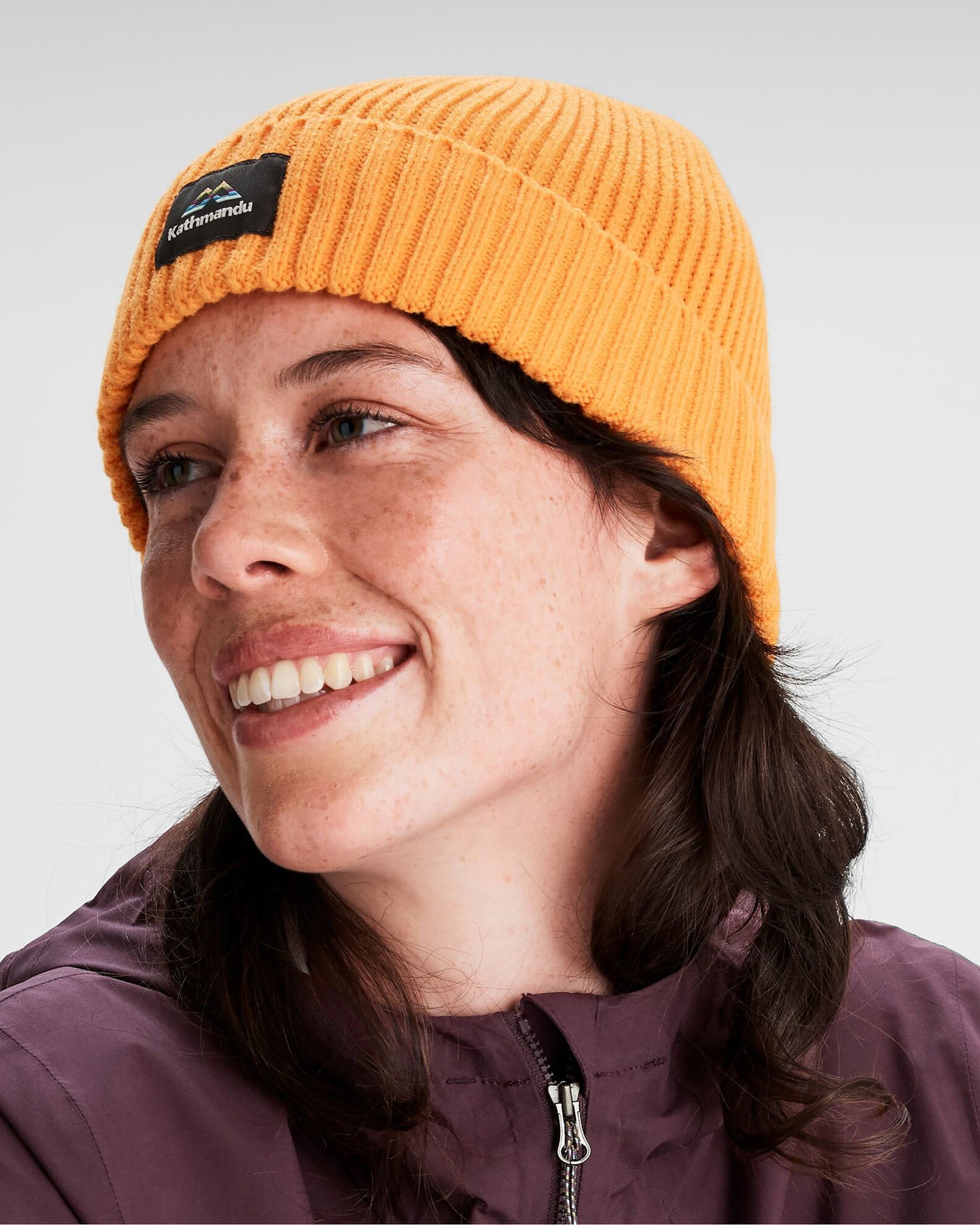 b0625_oi3_badge_beanie_v2_b_1743633353000