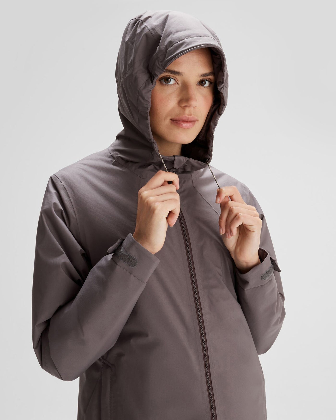 b0648_o52_trailhead_2l_womens_novaloft_rain_jacket_e_1743633242000