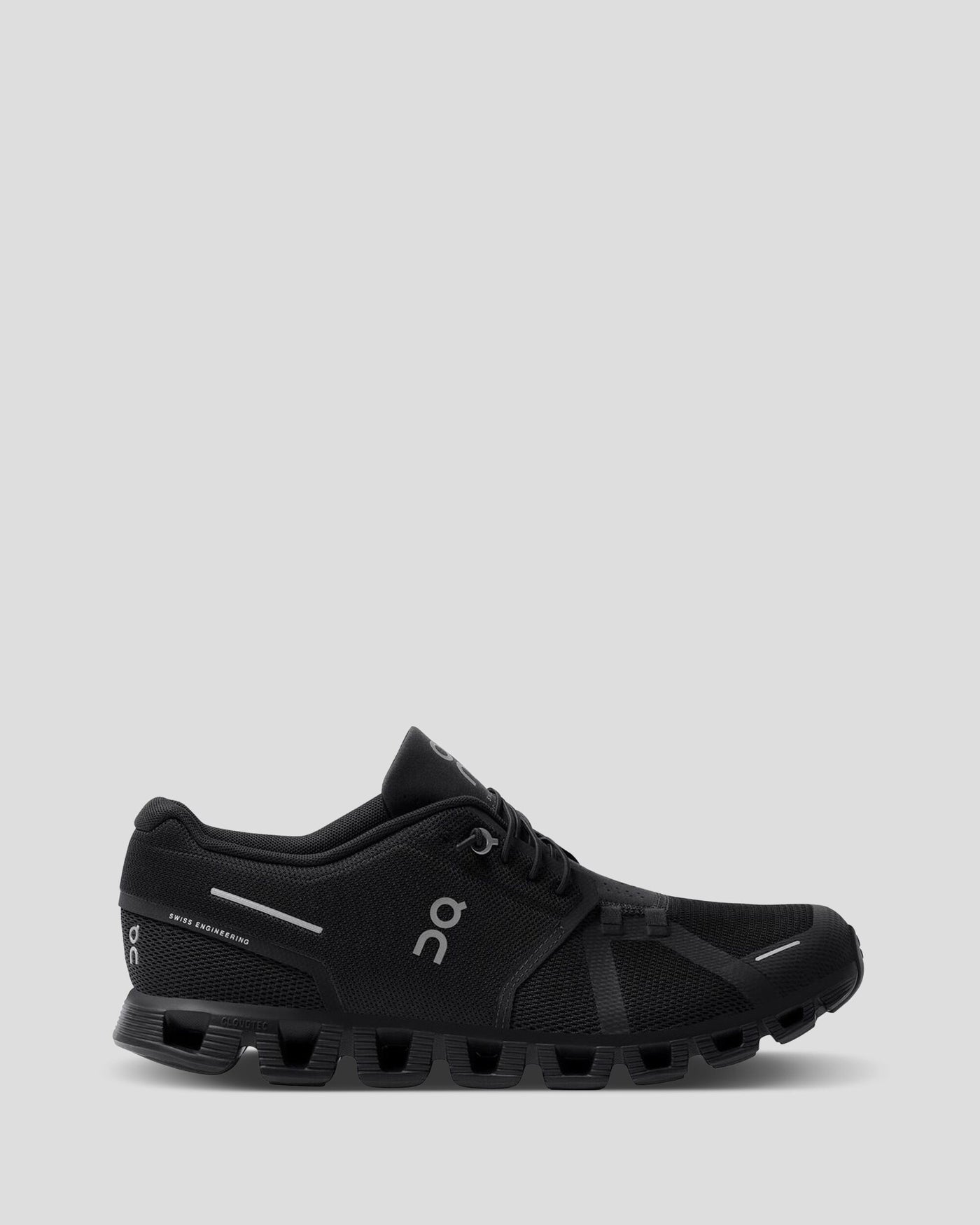 b0677_902_on_running_cloud_5_mens_a_a_1743635428000