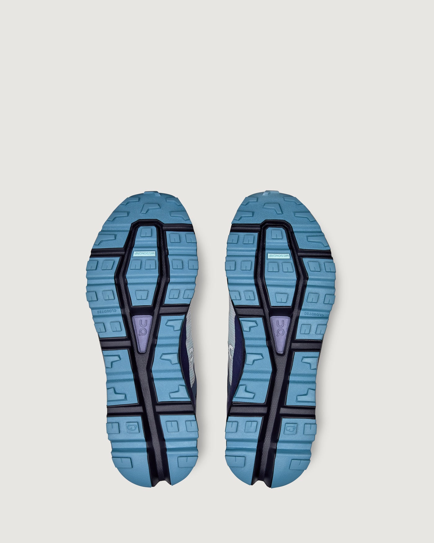 b0680_og0_onrunning_cloudvista_womens_b_d_1743731777000