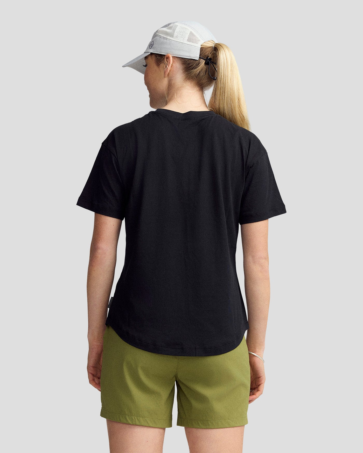 b0692_o4w_coast_to_coast_cotton_tee_womens_d_1600x2000_2a2e340_1762828367000