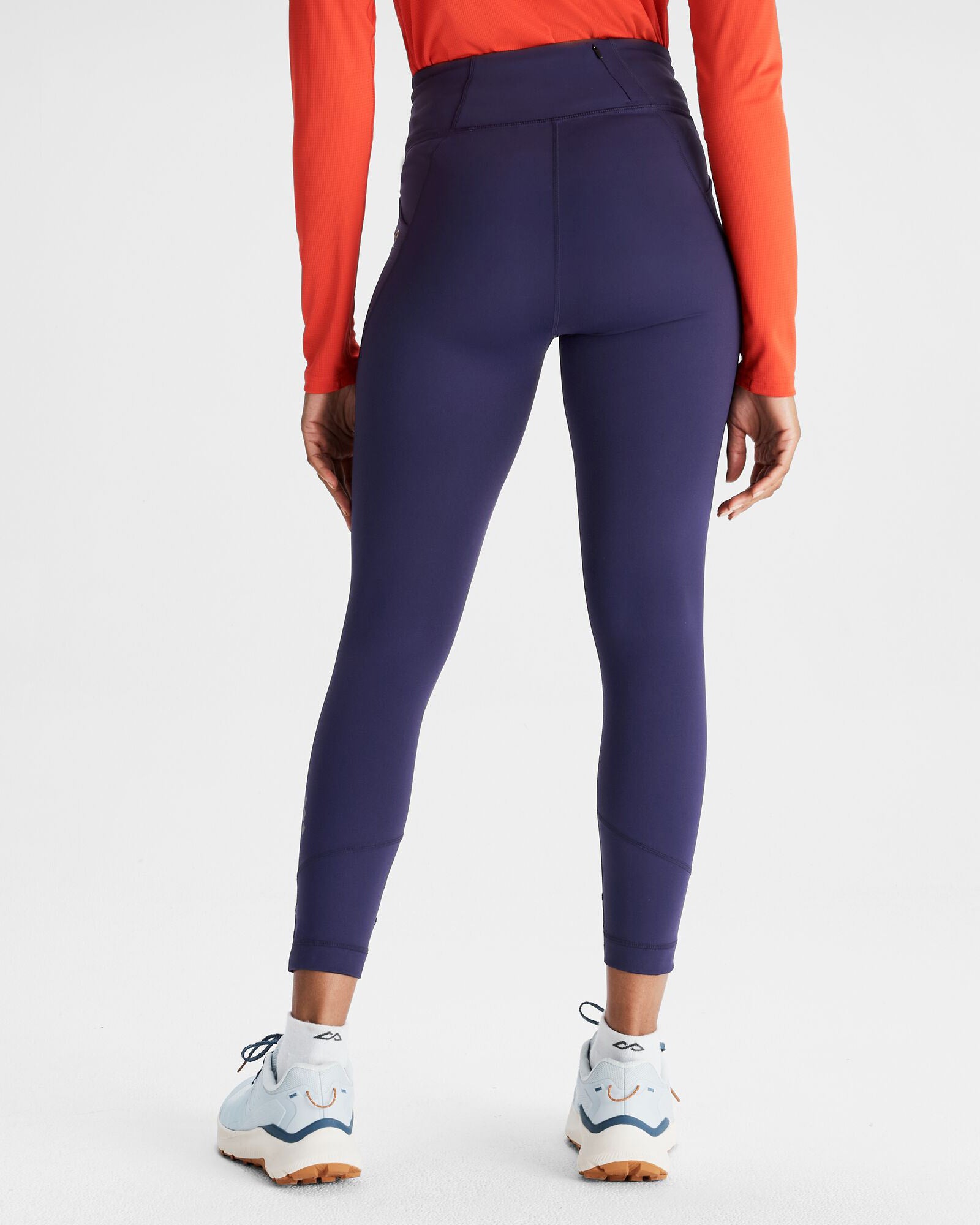 b0736_ofc_seeker_womens_7_8_legging_c_1743632940000