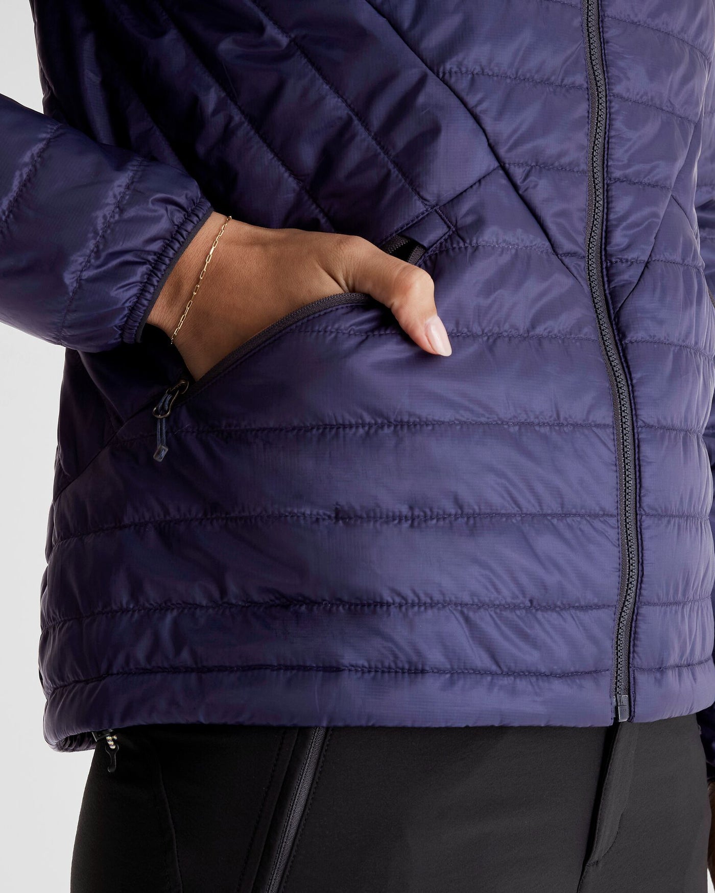b0818_ofc_heli_r_womens_novaloft_jacket_v2__e_1744345633000