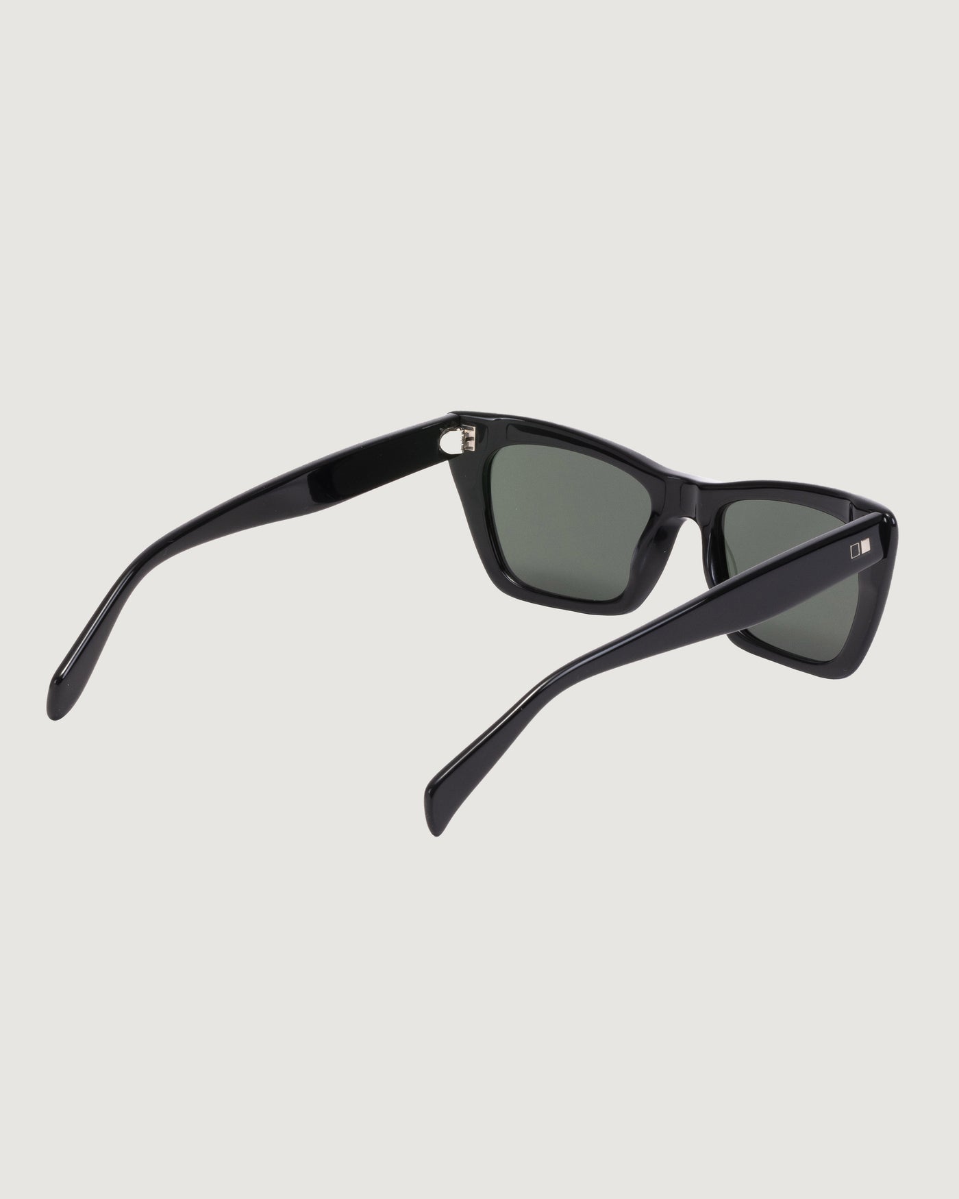 b0831_oj5_otis_currents_sunglasses_bl_c_1743731804000