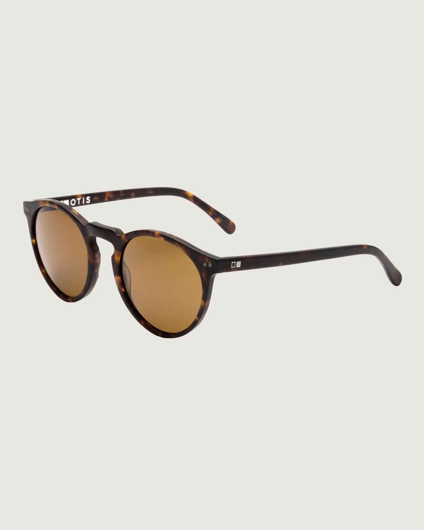 b0834_oit_otis_omar_x_sunglass_b_1743630834000