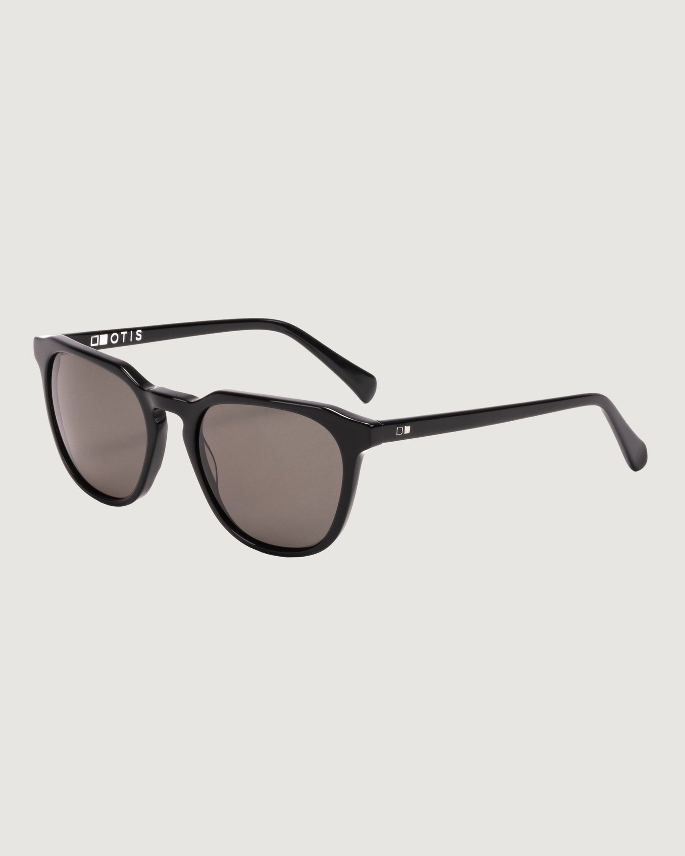 b0837_oja_otis_divide_x_sunglassess_bl_b_1743731814000