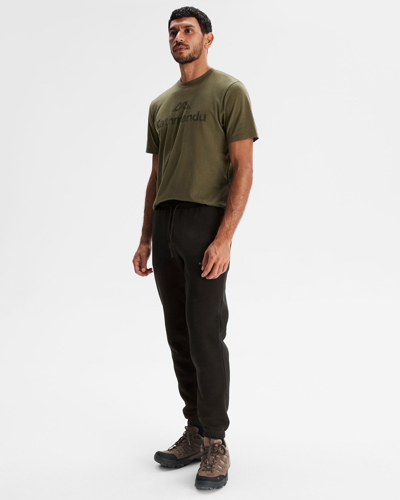 b0866_902_logo_mens_bb_jogger_b_1743632592000