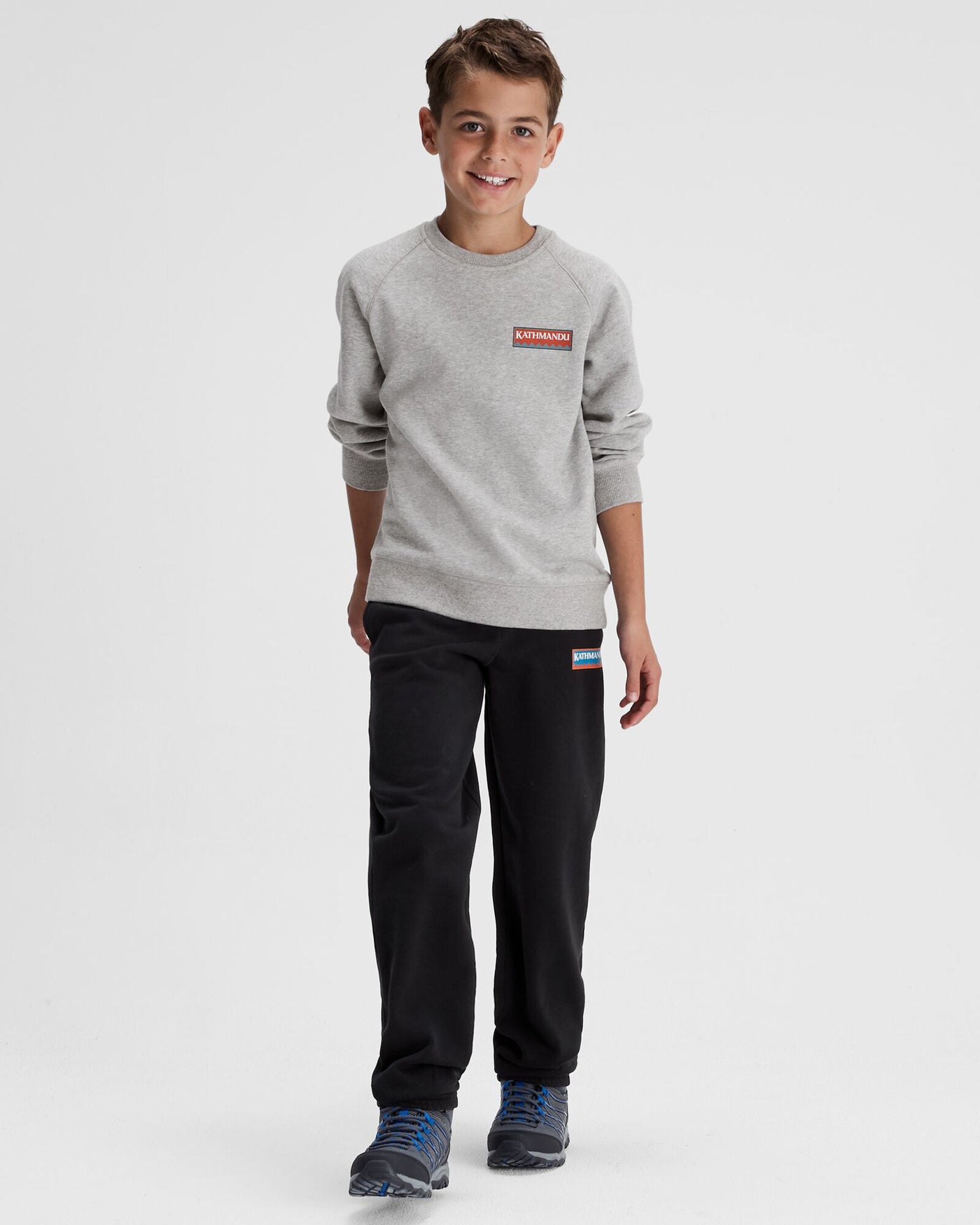 b0873_o4w_heritage_logo_youth_lt_bb_joggers_b_1743632558000