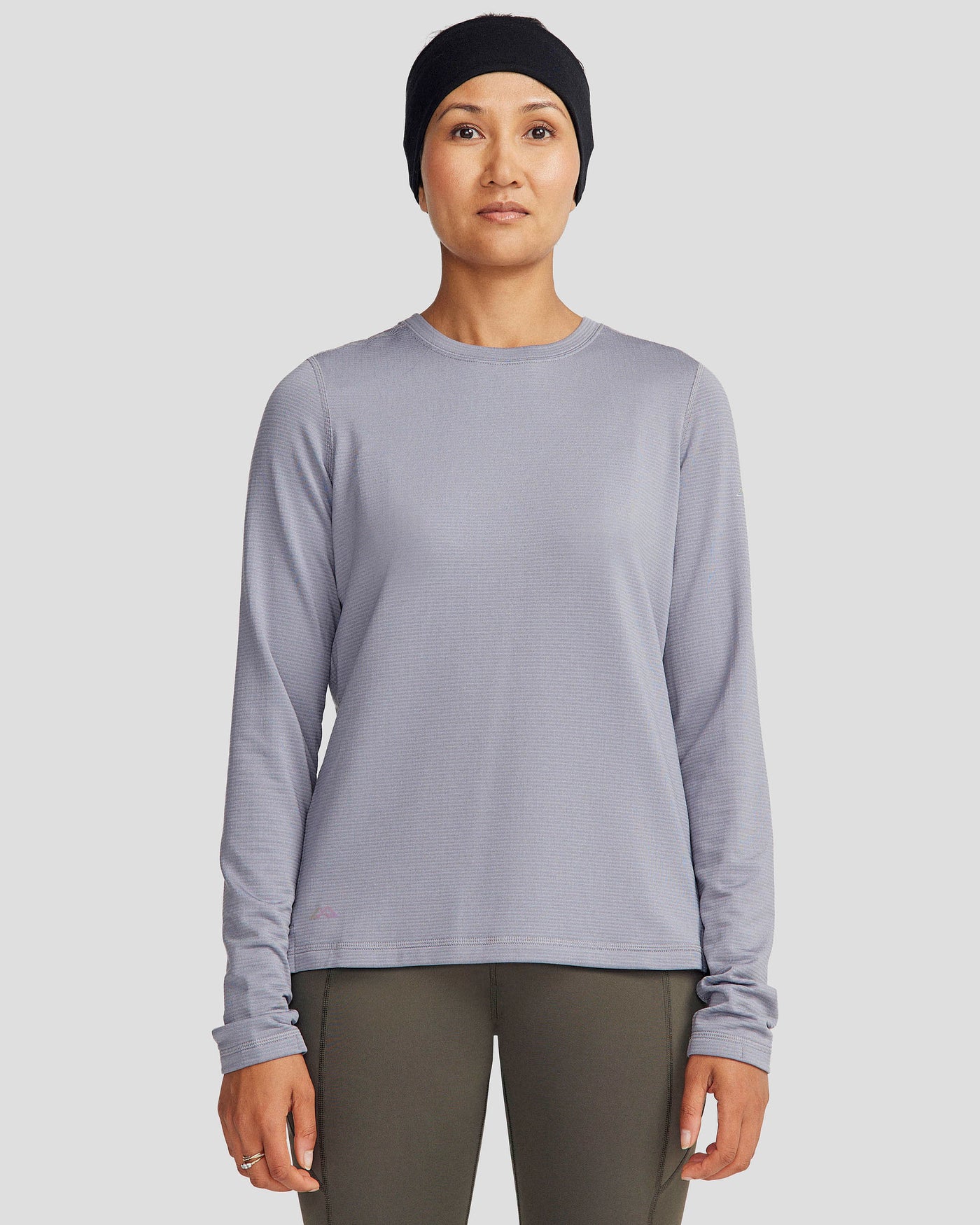 b0927_oi6_seeker_fleece_womens_long_sleeve_top_a_1743628651000