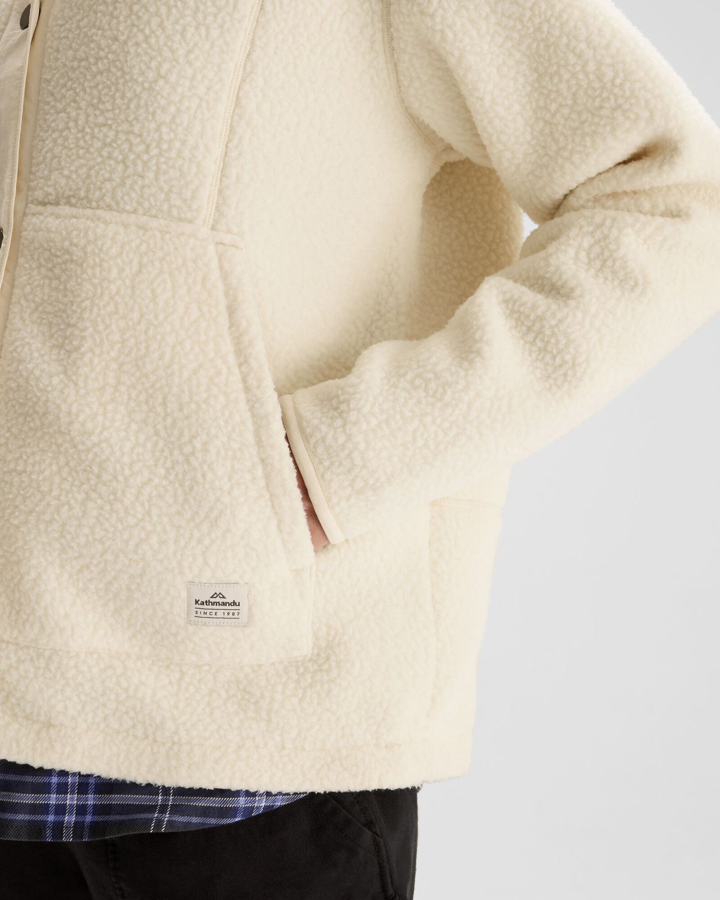 b0960_013_co_z_high_pile_womens_hooded_jacket_v2_n_e_1743632563000
