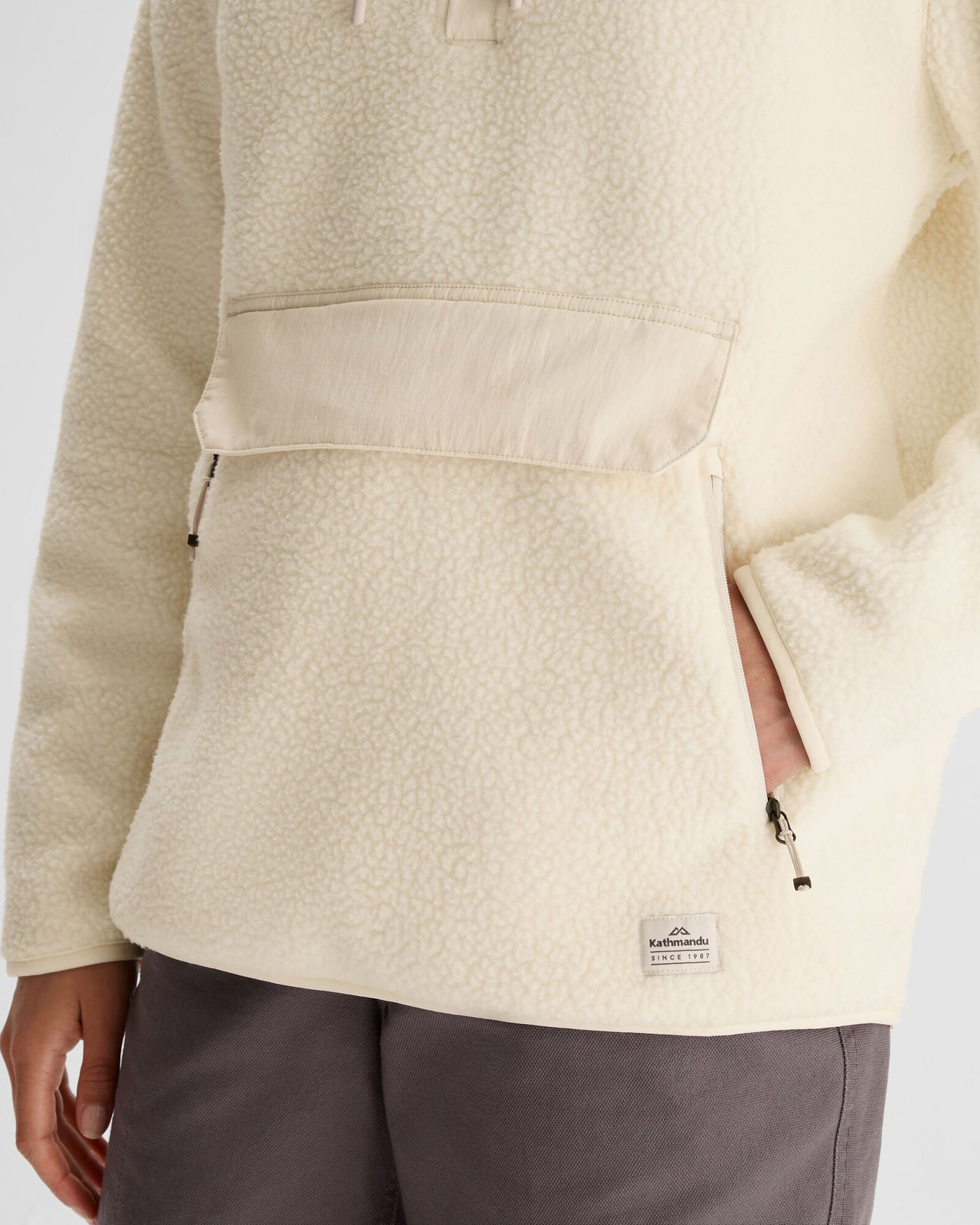 b0961_013_co_z_high_pile_womens_hooded_pullover_n_e_1743632537000
