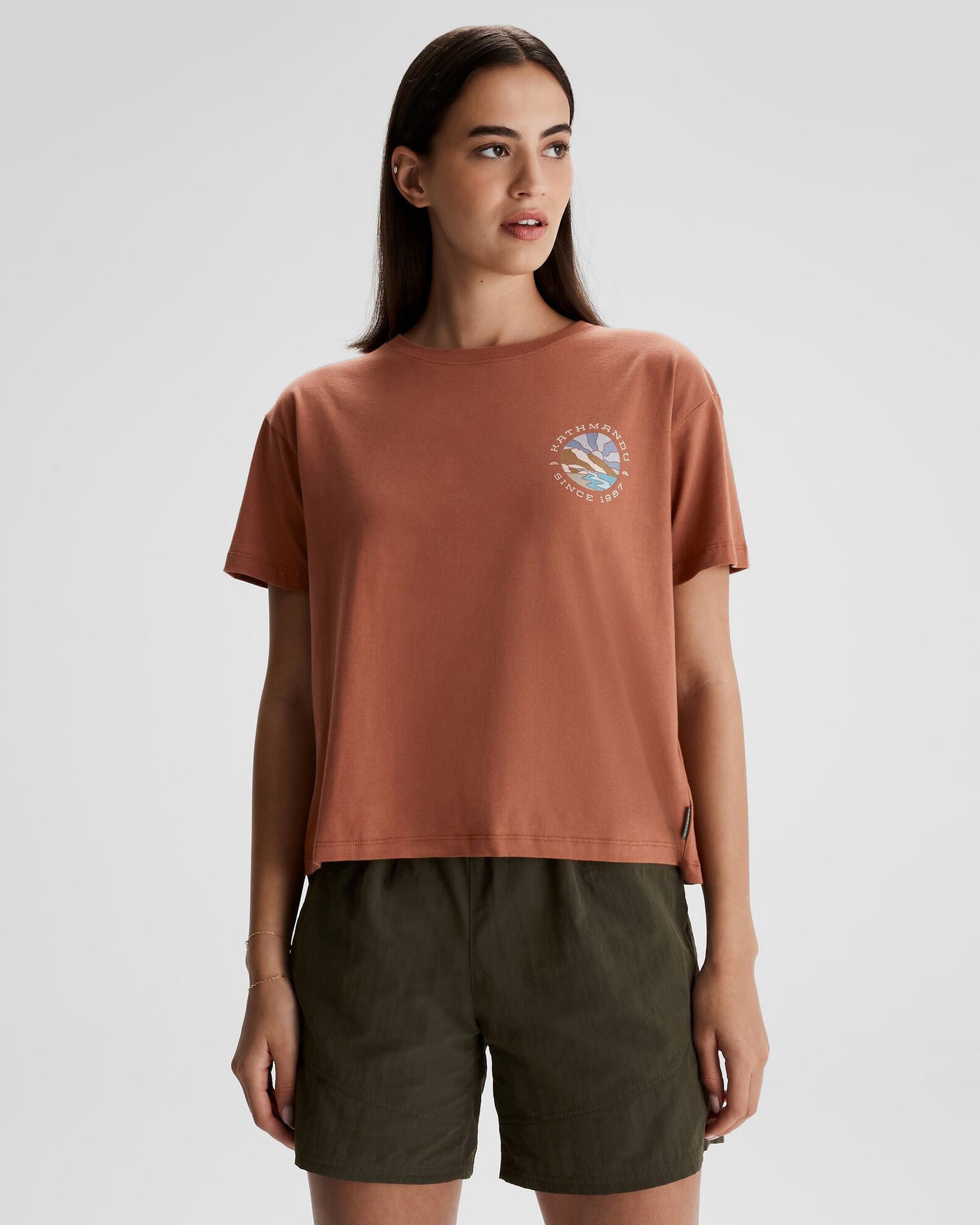 b0994_oi4_womens_sunburst_logo_organic_cotton_short_sleeve_t_a_1743632391000