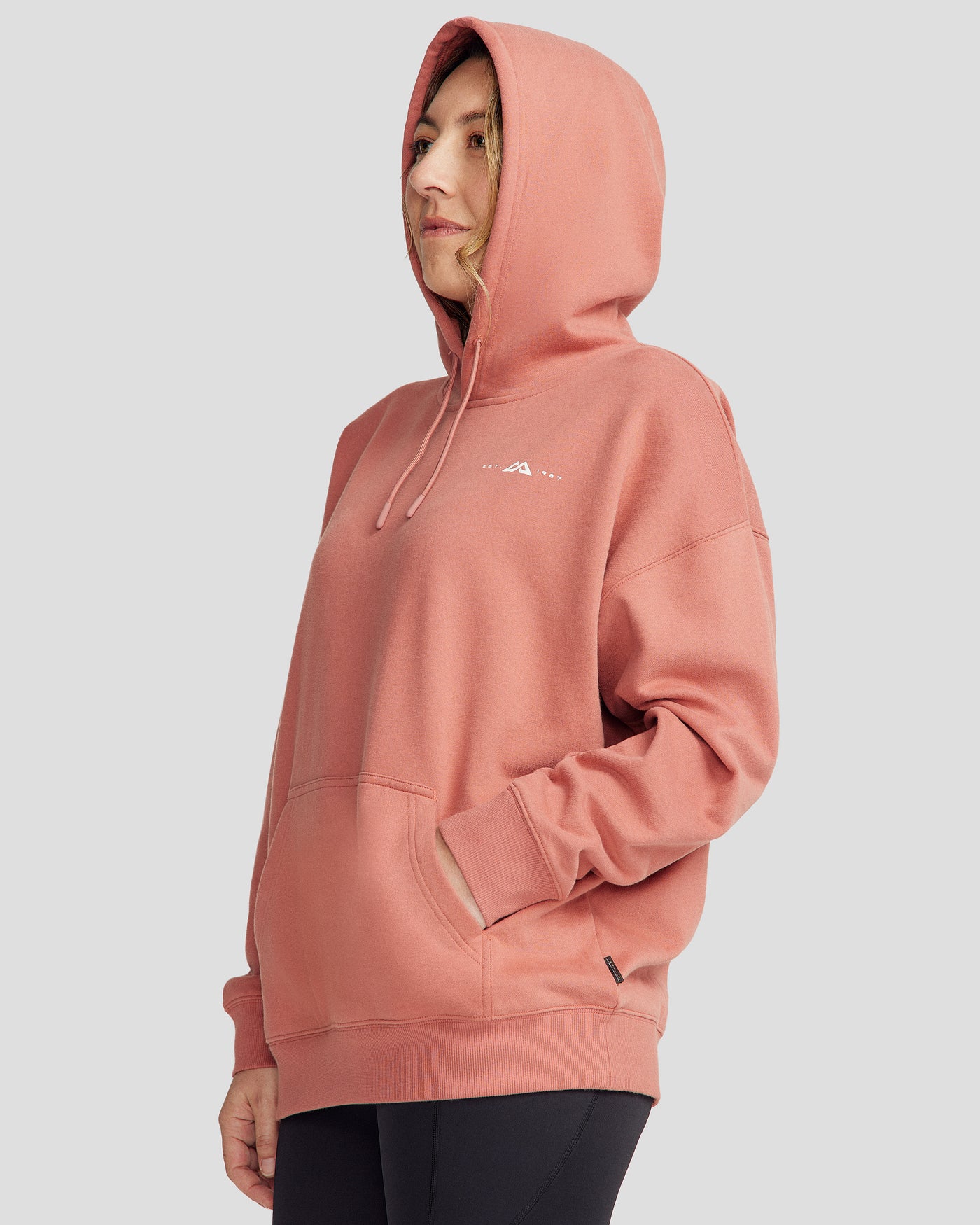 b1390_156_womens_mountain_camo_relaxed_hoodie_n_c_1744694160000