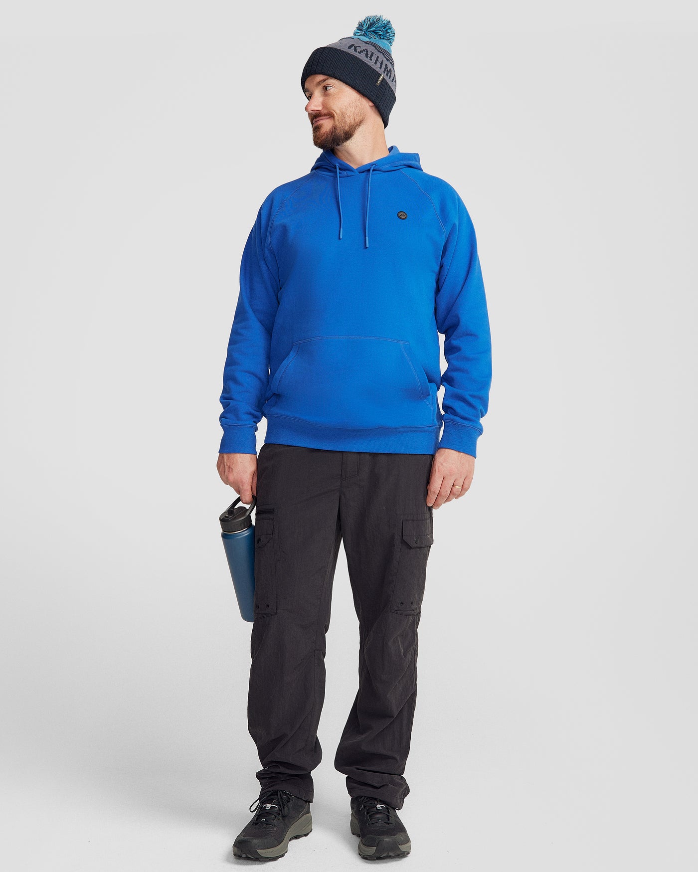 b1393_ol9_mens_peak_badge_hoodi_b_1744693957000