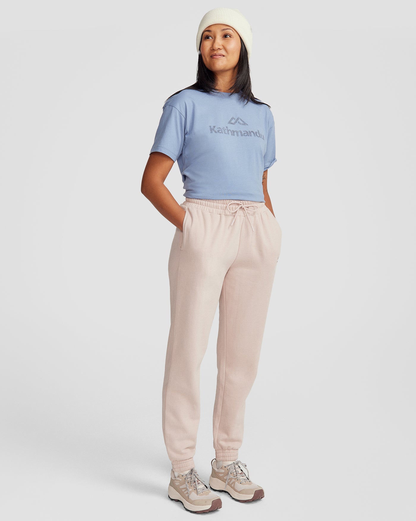b1448_or1_womens_heritage_relaxed_joggers_neutral_m_b_1745458768000