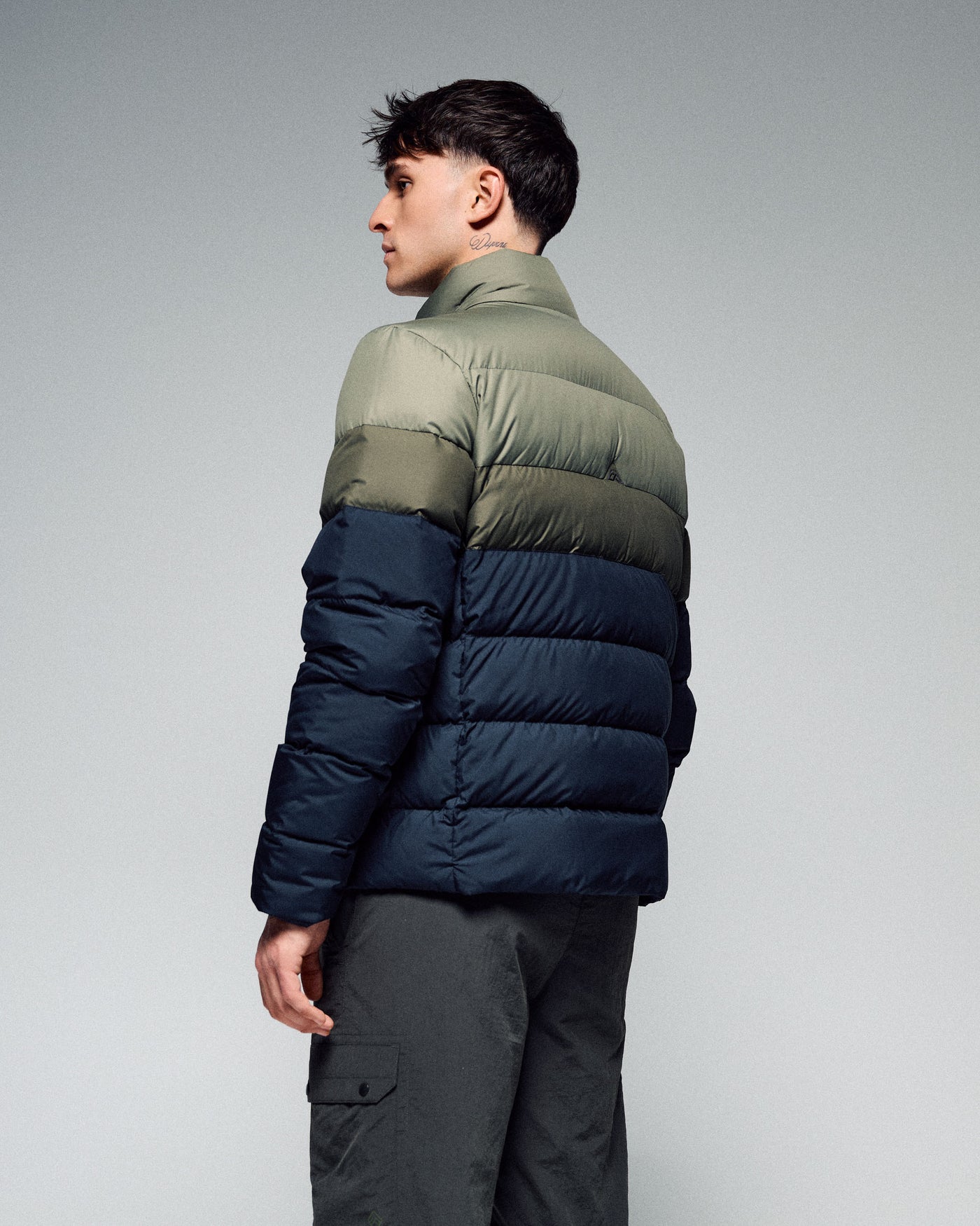 b2904_p4p_mens_epiq_limited_down_jacket_f_1774913957000